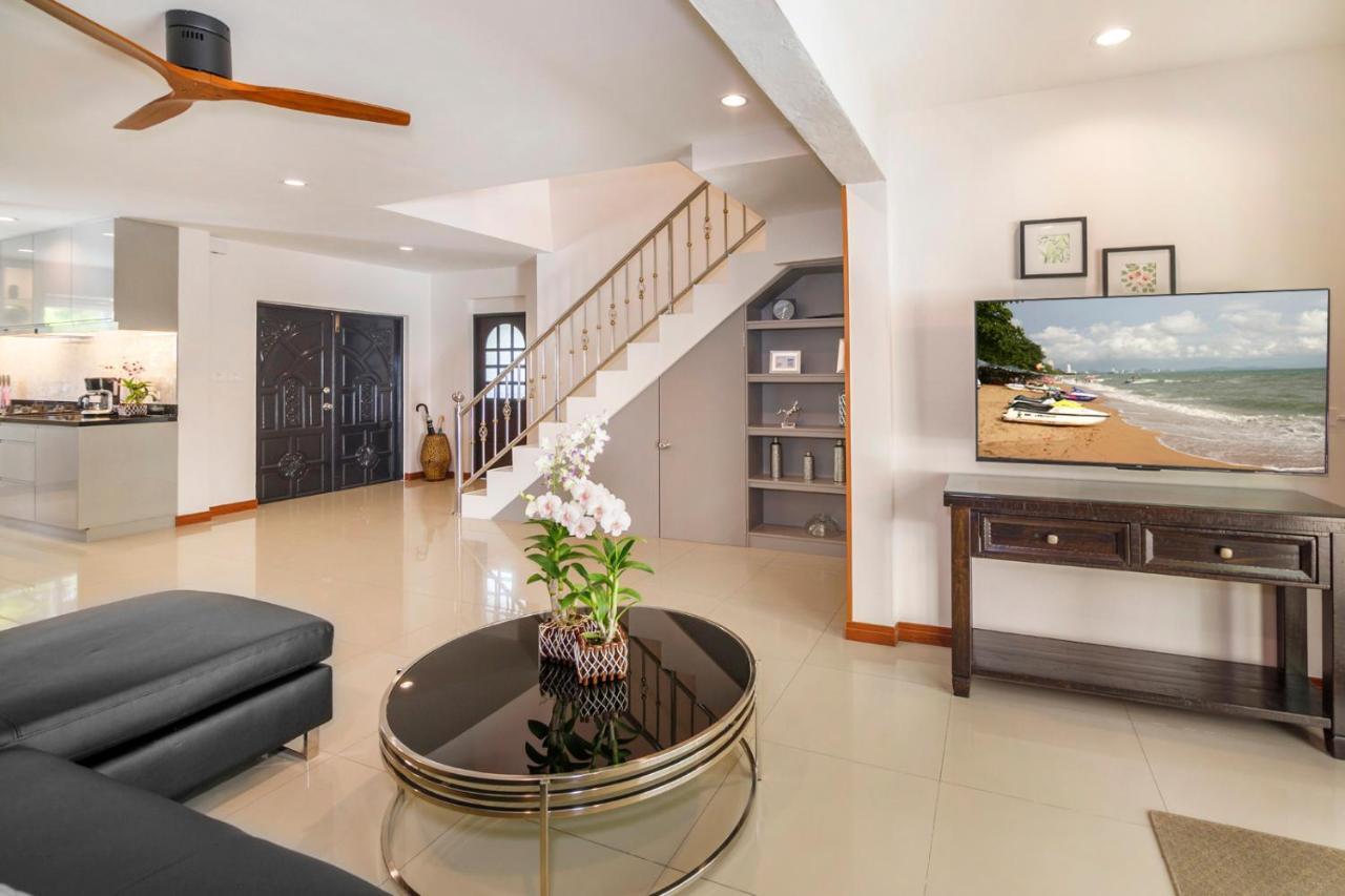 Villa Waree Minutes From Beach And City Pattaya Exteriér fotografie